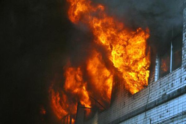 濟南消防器材：冬季兒童玩火不是“尿炕”這么簡(jiǎn)單！